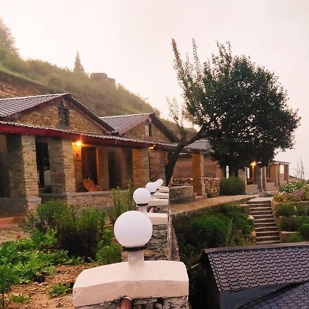 Meraki Huts Pauri Esterno foto