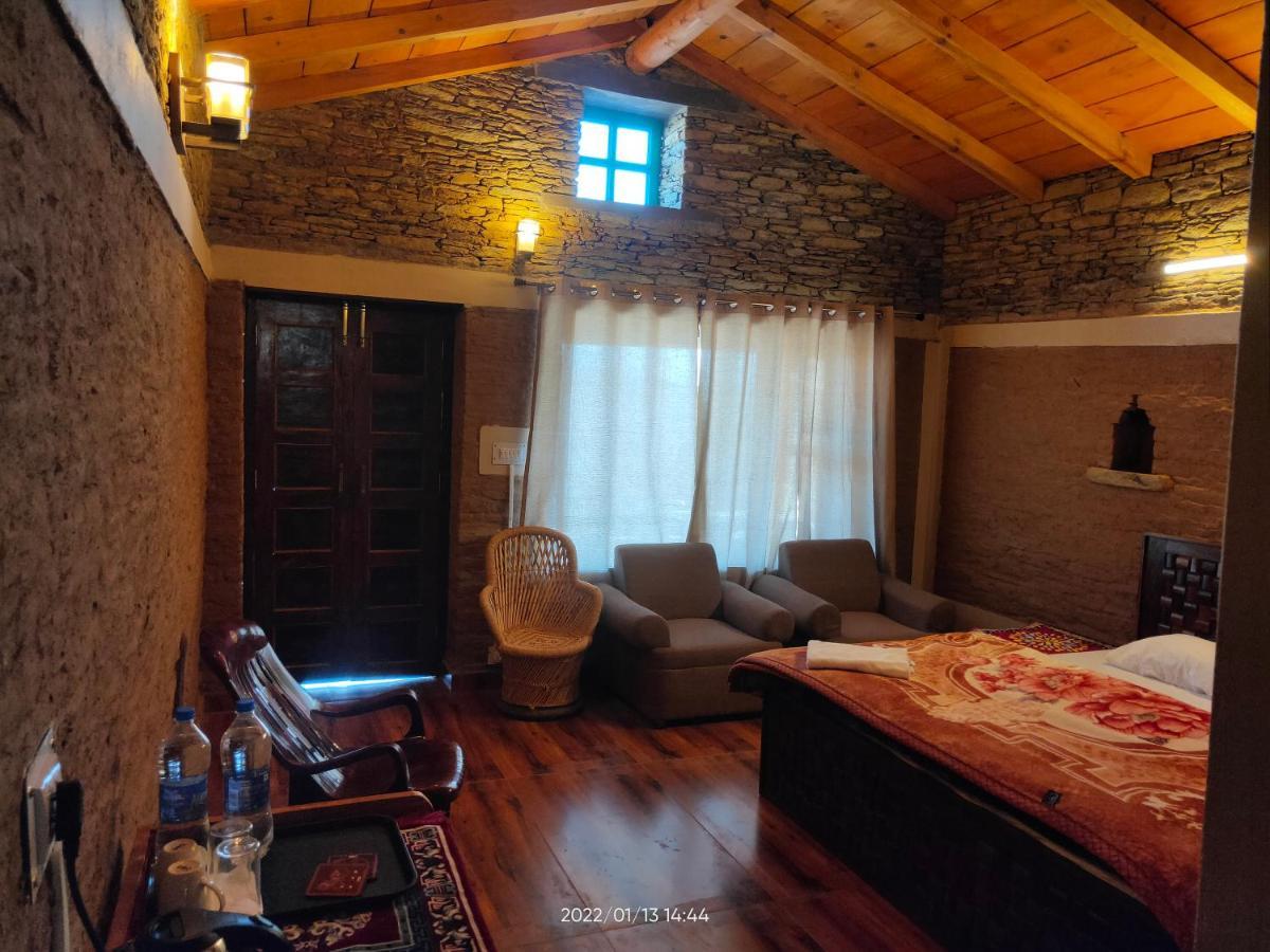 Meraki Huts Pauri Esterno foto