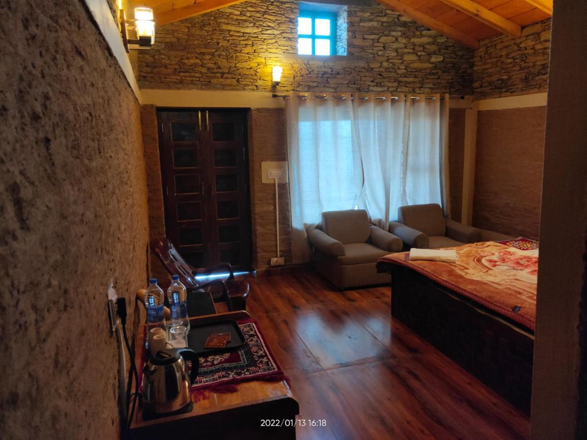 Meraki Huts Pauri Esterno foto