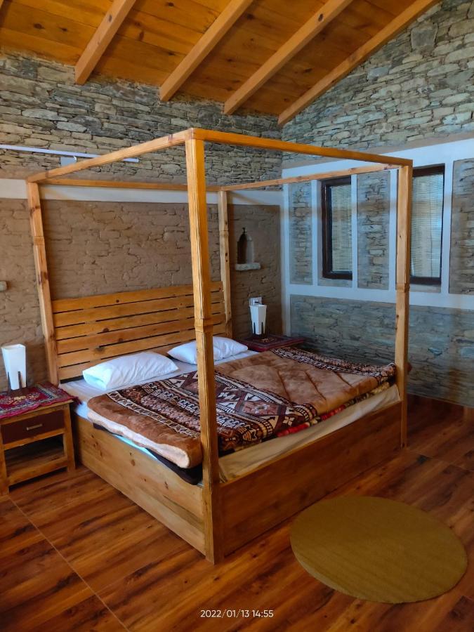 Meraki Huts Pauri Esterno foto