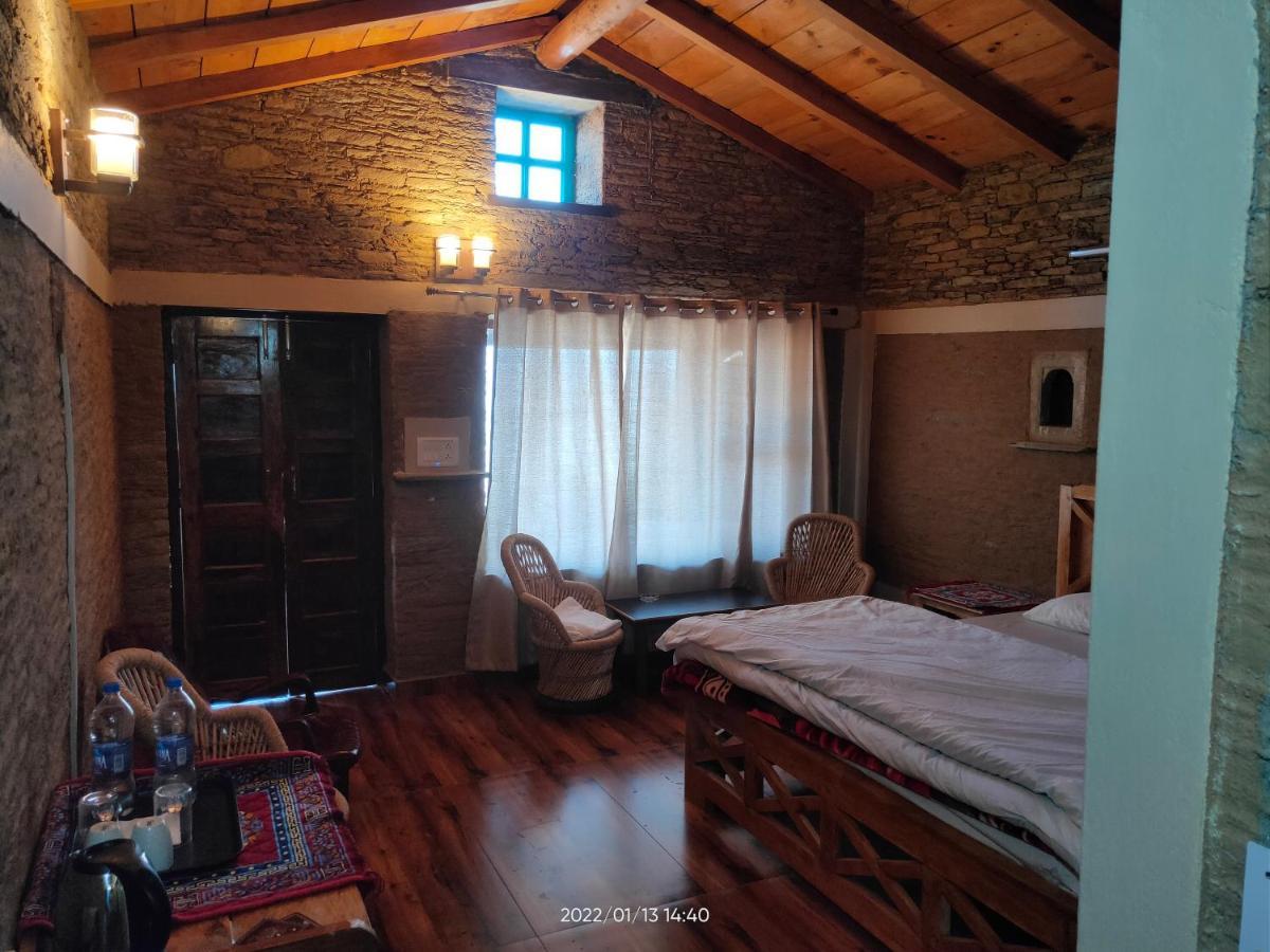 Meraki Huts Pauri Esterno foto