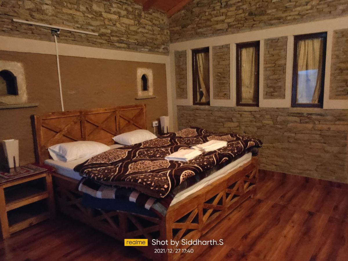 Meraki Huts Pauri Esterno foto