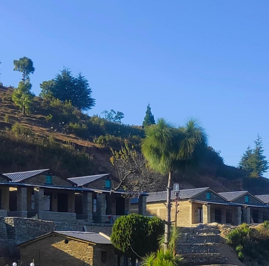 Meraki Huts Pauri Esterno foto