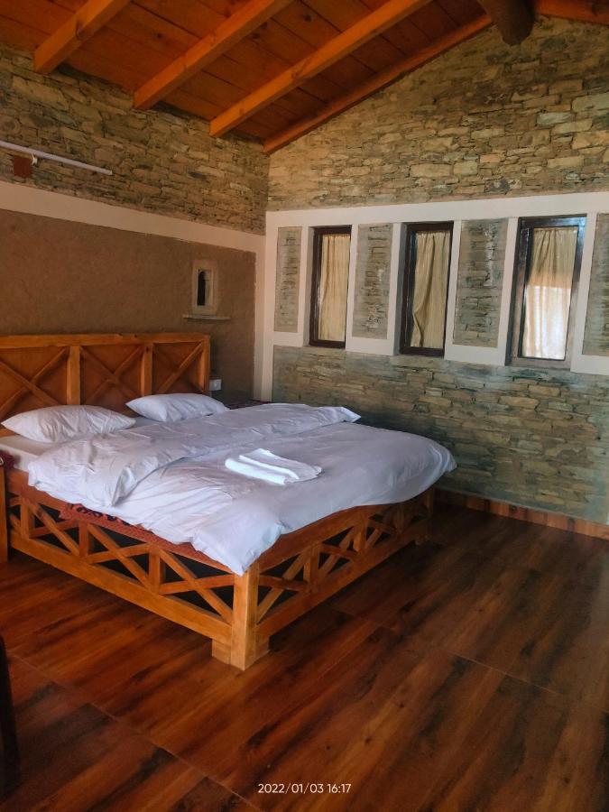 Meraki Huts Pauri Esterno foto