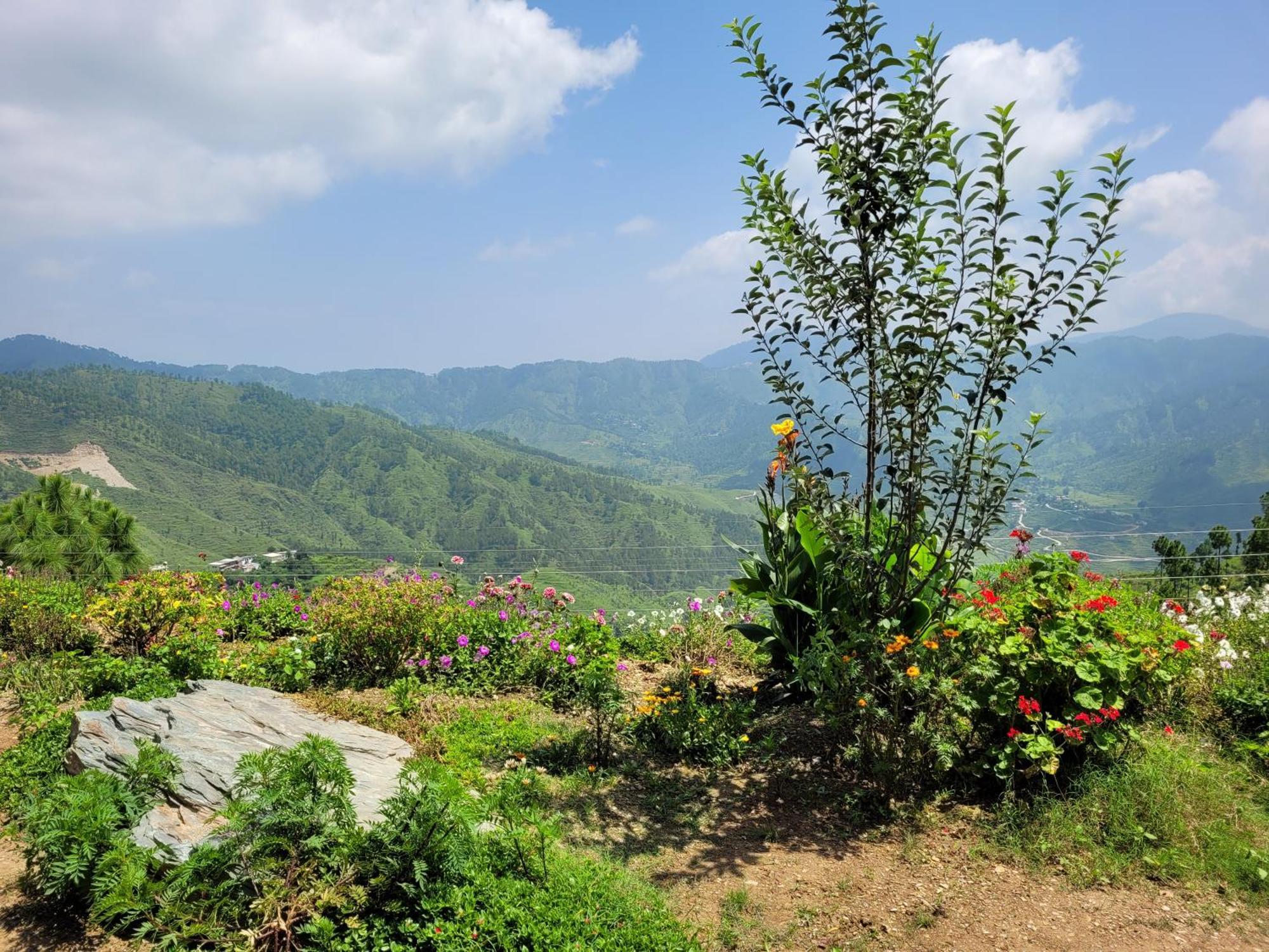 Meraki Huts Pauri Esterno foto