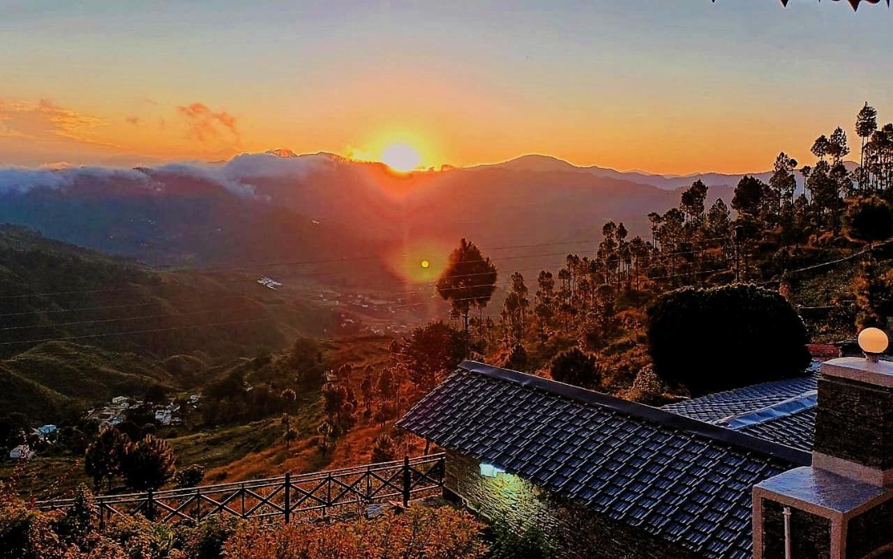 Meraki Huts Pauri Esterno foto