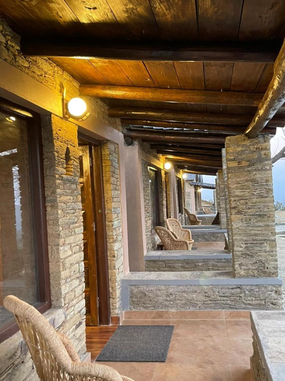 Meraki Huts Pauri Esterno foto